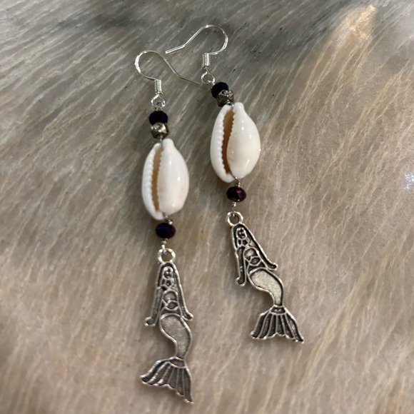 Mermaid Earrings with shells silvertone - Picture 1 of 5